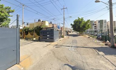 CASA EN VENTA SALVADOR PORTILLO LOPEZ TLAQUEPAQUE JALISCO OPORTUNIDAD HIPOTECARIA