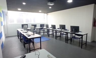 LOCAL EN RENTA EN JESUS DEL MONTE IDEAL PARA CLASES OFICINA O CONSULTORIOS