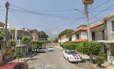 Casa en Remate Bancario, Humboldt