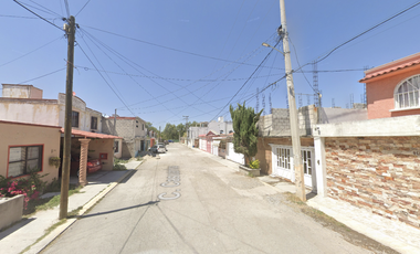 BONITA CASA EN VENTA EN EXCELENTES CONDICIONES. RESIDENCIAL ARBOLEADAS, HGO. RECUPERACION BANCARIA