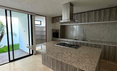 PARQUE CAMPECHE LOMAS DE ANGELOPOLIS VENDO CASA