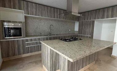 PARQUE CAMPECHE LOMAS DE ANGELOPOLIS VENDO CASA