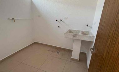 PARQUE CAMPECHE LOMAS DE ANGELOPOLIS VENDO CASA