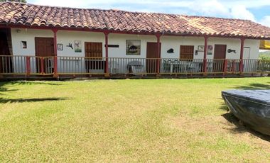 Venta De espectacular Finca De 27.000 Mt2, con terreno mixto Ideal Para Vivir O Cultivar, Marinilla, Antioquia