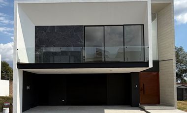 SE VENDE CASA EN FRACCIONAMIENTO ATRAS DE TORRES JV PUEBLA CIUDAD JUDICIAL