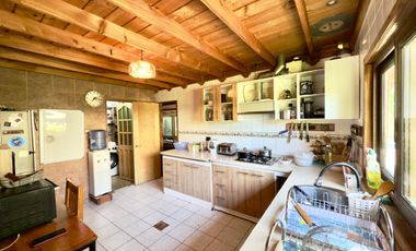 Se vende casa en parcela de condominio Las Palmas, camino a Zapallar, Curicó