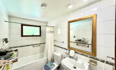 Se vende casa en parcela de condominio Las Palmas, camino a Zapallar, Curicó