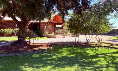 Se vende casa con Parque Privada en condominio Las Palmas, km2,2 Camino a Zapallar, Curicó
