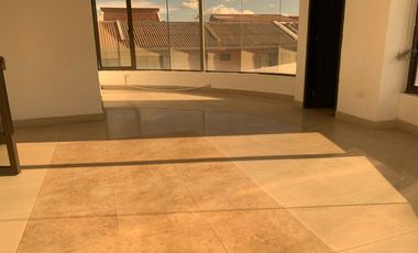 SE ALQUILA PROPIEDAD AV. ESPAÑA,  CUENCA - AZUAY