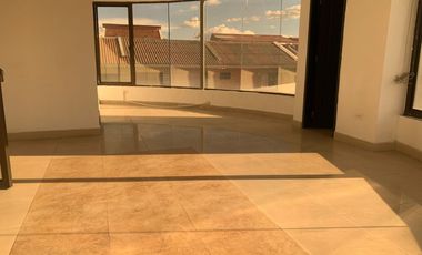 SE ALQUILA PROPIEDAD AV. ESPAÑA,  CUENCA - AZUAY