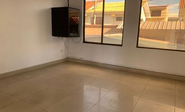 SE ALQUILA PROPIEDAD AV. ESPAÑA,  CUENCA - AZUAY