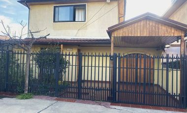 Linda y amplia casa en Venta, Maipú