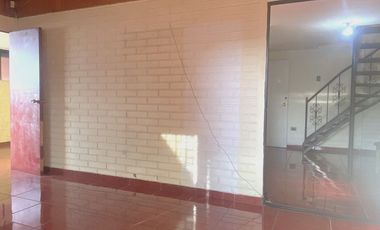 Linda y amplia casa en Venta, Maipú