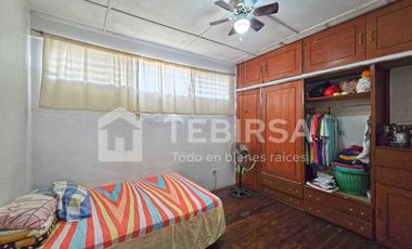 Venta de Casa de 6 Dormitorios, Uso Residencial y Comercial - Calle E. Connor, Cerca Av 25 Julio, Sur de Guayaquil