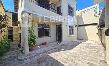 Venta de Casa de 6 Dormitorios, Uso Residencial y Comercial - Calle E. Connor, Cerca Av 25 Julio, Sur de Guayaquil