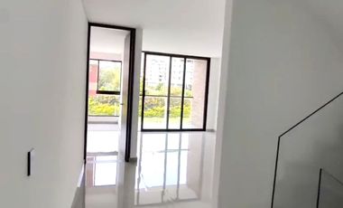 Venta de casa de 230 mt2, 3 niveles, 4 alcobas, sector exclusivo Barro Blanco, Rionegro, Antioquia