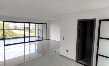 Venta de casa de 230 mt2, 3 niveles, 4 alcobas, sector exclusivo Barro Blanco, Rionegro, Antioquia