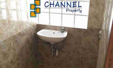 Disewakan Rumah Siap Huni Lokasi strategis dekat Tol stasiun pusat kuliner di Anggrek Loka BSD Tangsel, Vn