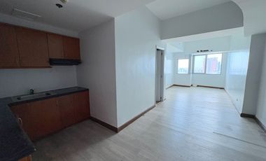 RUSH: PEARL OF THE ORIENT, Roxas Blvd (50% lower than Zonal Value)