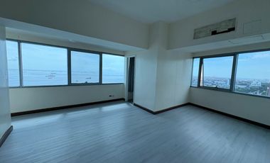 RUSH: PEARL OF THE ORIENT, Roxas Blvd (50% lower than Zonal Value)