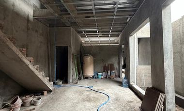 dijual rumah di sleman dekat pakuwon mall condong catur mewah 2 lantai