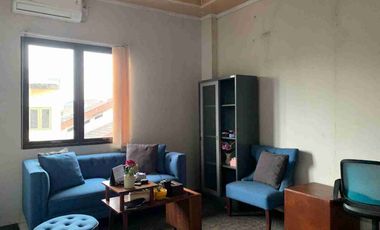 Dijual / Disewakan 2 lantai ofice dan gudang daerah pekayon dan pinggir jalan