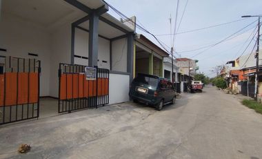 Rumah Kotak Harga Koplak Tetangganya Kocak