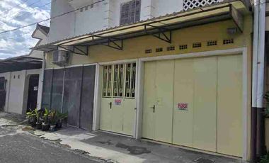 Rumah Strategis Siap Pakai Dekat Jalan Yos Sudarso Serengan Solo.