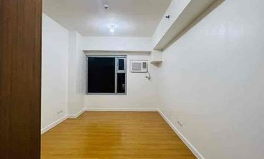 Prime RFO Living in Ermita: 8 Adriatico Manila - Units for Sale