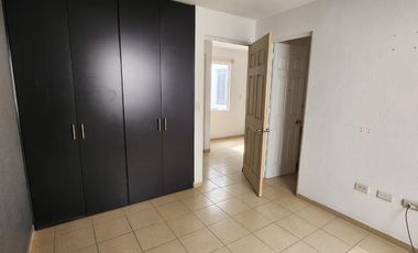 Renta de Casa al Norte, en Paso de Argenta