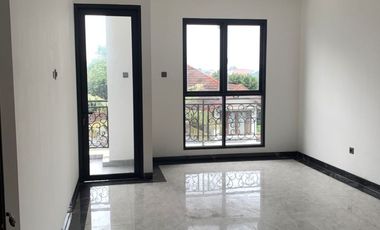 Rumah 3 Lantai Ciganjur Jaksel – Adem & Asri, Ada Kolam Renang, Harga Murah