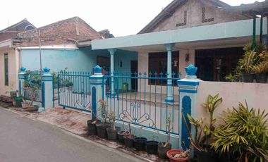 Rumah Luas dalam Kota dekat Kampus Unisri