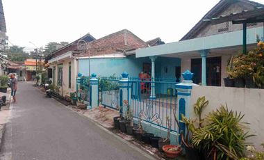 Rumah Luas dalam Kota dekat Kampus Unisri