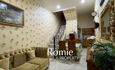 SEWA RUMAH CANTIK 2 LANTAI FULL FURNISH GANDARIA JAGAKARSA JAKARTA SELATAN