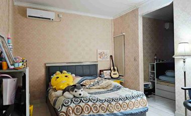 DIJUAL RUMAH FULLFURNISH TENGAH KOTA BERNUANSA MINIMALIS LOKASI DALAM PERUMAHAN BALIKPAPAN BARU AMAN NYAMAN HARGA NEGO