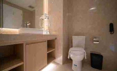 DIJUAL APPARTEMEN CANTIK FULLFURNISH 1 BR LOKASI NICOPOLIS EWALK DAERAH TENGAH KOTA HARGA NEGO