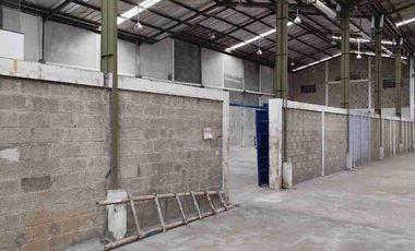 DI SEWAKAN GUDANG rapi besar siap pakai di kawasan pergudangan taman tekno BSD Tangerang