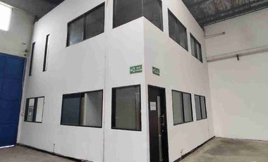 DI SEWAKAN GUDANG rapi besar siap pakai di kawasan pergudangan taman tekno BSD Tangerang