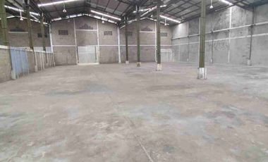 DI SEWAKAN GUDANG rapi besar siap pakai di kawasan pergudangan taman tekno BSD Tangerang