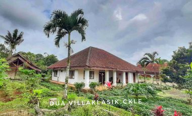 Dijual rumah villa klasik vintage vibes di pinggir jalan area kota Sukabumi