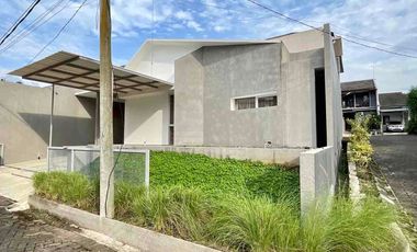 Rumah Estetik Industrial Di Garut