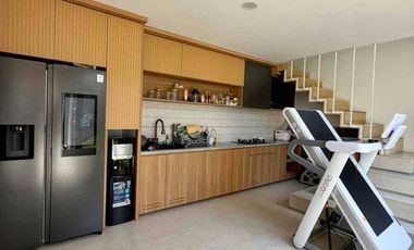 Rumah Estetik Industrial Di Garut