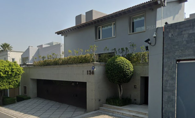 CASA EN VENTA EN COLONIA BOSQUES DE LAS LOMAS CUAJIMALPA DE MORELOS