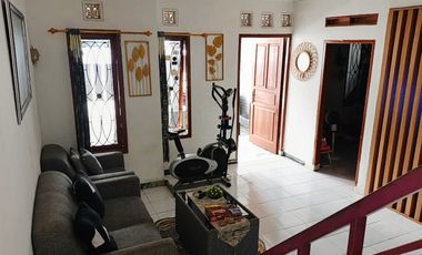 Minimalist 2-story house ready to live in in the Cilaku area housing complex