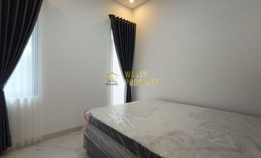 RUMAH SIAP HUNI 2 LANTAI MURAH FURNISHED DEKAT KAMPUS UII