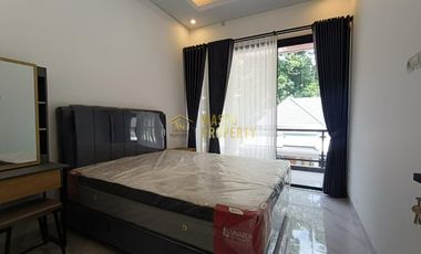 RUMAH SIAP HUNI 2 LANTAI MURAH FURNISHED DEKAT KAMPUS UII
