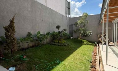 Rumah Terawat Sangat Asri di Komplek Premium di Garut