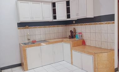 Rumah 2 Lantai Dekat ke Pasar Atas Cimahi Utara