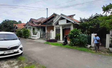 Rumah Hook Luas 250 m Strategis Dekat Alun-Alun Kota Serang