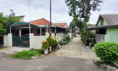 Rumah Hook Luas 250 m Strategis Dekat Alun-Alun Kota Serang